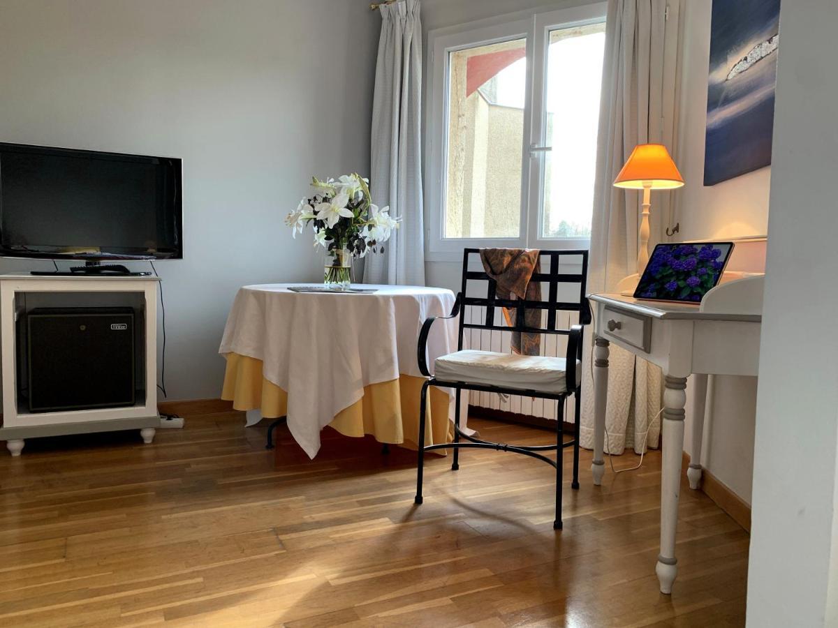 Hotel Causse Comtal Rodez, The Originals Relais Gages-le-Haut المظهر الخارجي الصورة