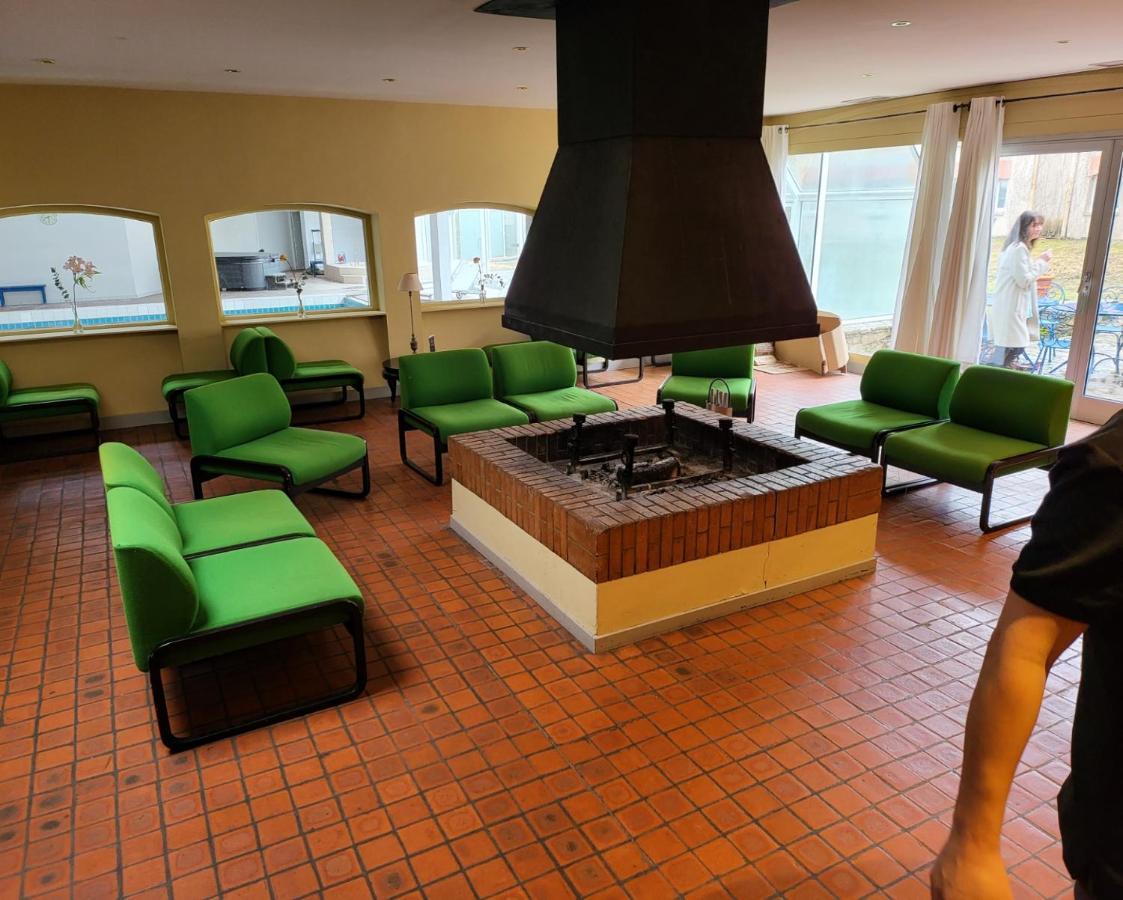 Hotel Causse Comtal Rodez, The Originals Relais Gages-le-Haut المظهر الخارجي الصورة