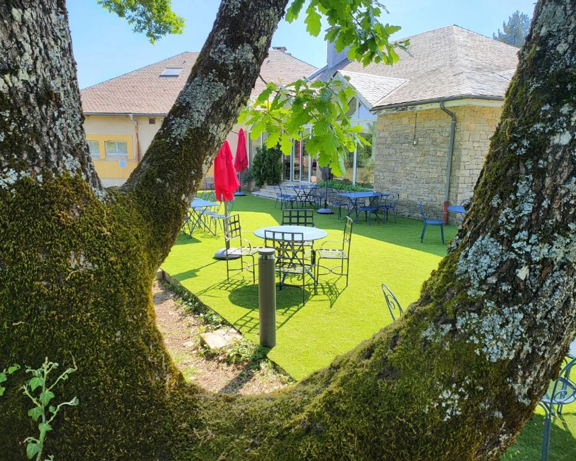 Hotel Causse Comtal Rodez, The Originals Relais Gages-le-Haut المظهر الخارجي الصورة