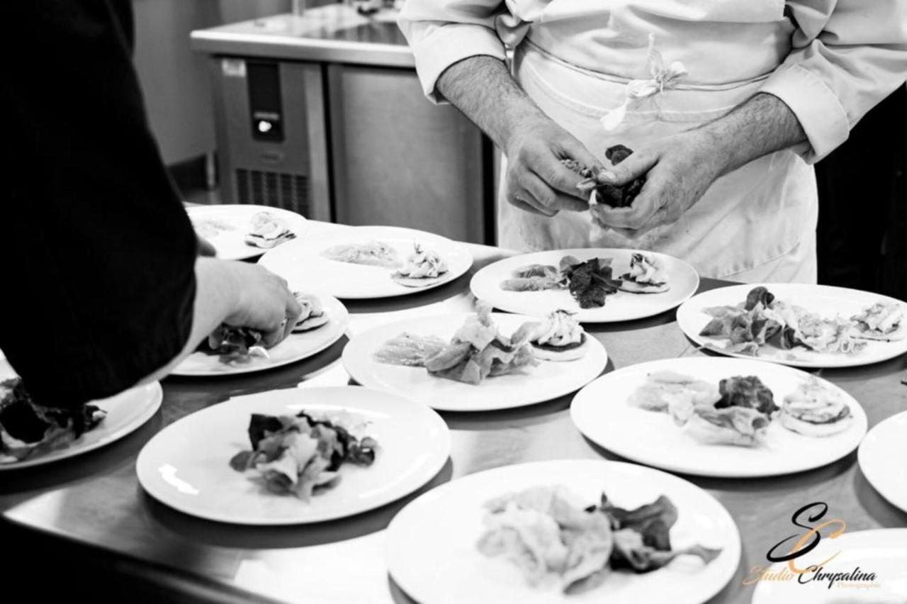 Hotel Causse Comtal Rodez, The Originals Relais Gages-le-Haut المظهر الخارجي الصورة