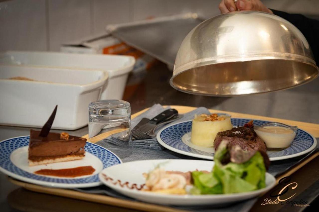 Hotel Causse Comtal Rodez, The Originals Relais Gages-le-Haut المظهر الخارجي الصورة